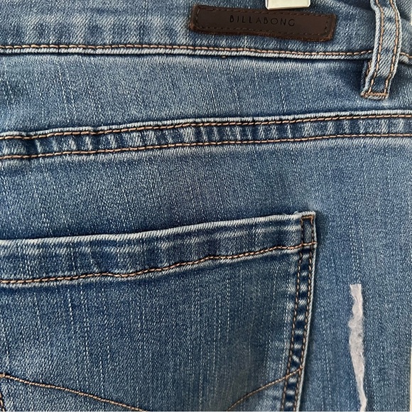 Billabong ‘Beggars’ Low Rise Flare Leg Boot Cut Jeans |Size 31/13 Long| - Picture 4 of 4